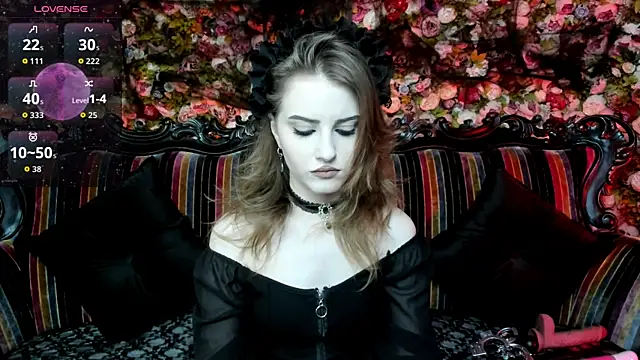 Snapshot of EllieMori chatting on November 2025 08:02:02 AM EllieMori online show from November 2025 08:02:02 AM