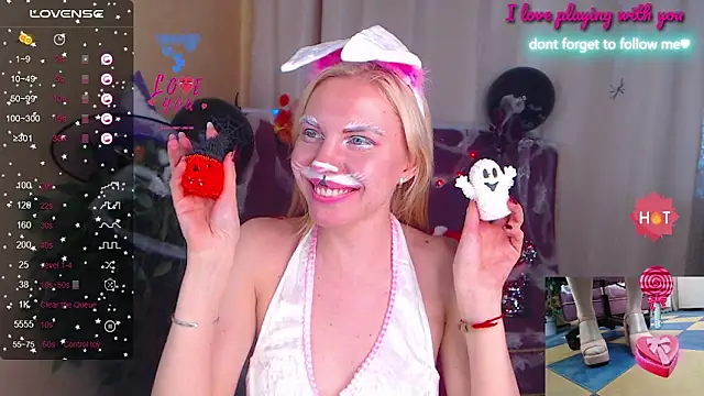 Snapshot of LiSinDoll chatting on October 2025 07:23:02 AM LiSinDoll online show from October 2025 07:23:02 AM