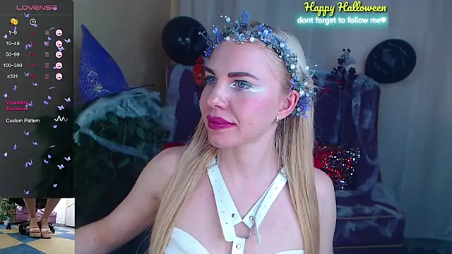 Snapshot of LiSinDoll chatting on November 2025 07:10:02 AM LiSinDoll online show from November 2025 07:10:02 AM