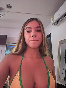 Natalia vidal online show from October 2025 01:56:01 PM