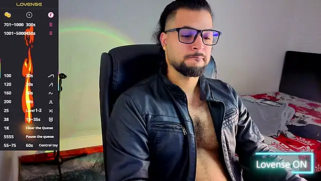 Snapshot of Ernesto-Rodriguez82 chatting on October 2025 10:44:01 AM Ernesto-Rodriguez82 online show from October 2025 10:44:01 AM