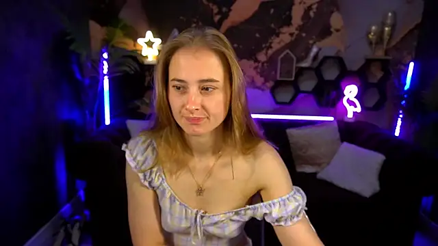Snapshot of Sun_Kitty_ chatting on September 2025 06:48:02 AM Sun Kitty online show from September 2025 06:48:02 AM