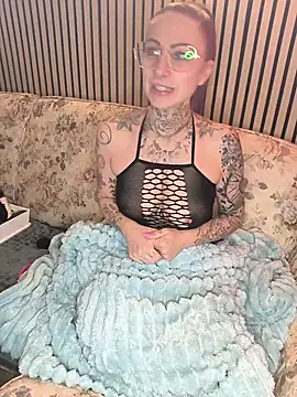 Dirty Mel online show from February 2026 07:07:01 PM