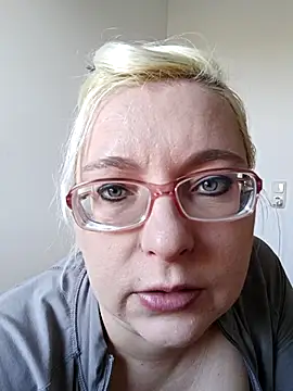 VikaKing online show from January 2026 10:08:02 AM