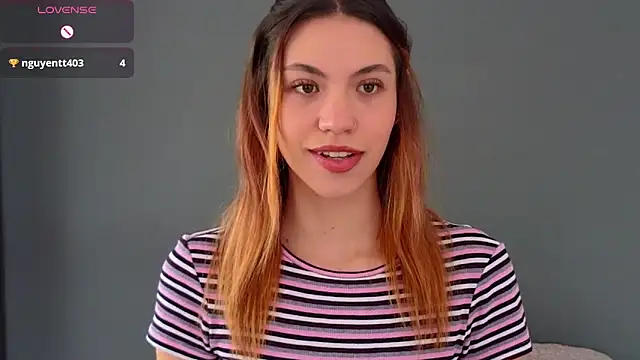 Snapshot of AntonellaaRossii chatting on November 2025 03:05:01 PM AntonellaaRossii online show from November 2025 03:05:01 PM