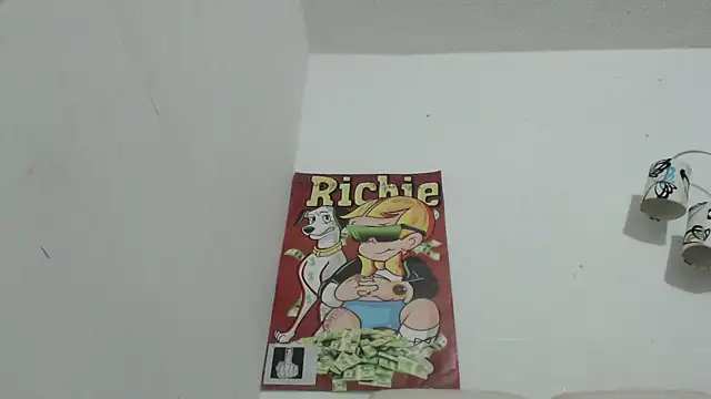 Thomasjons  online show from November 2025 12:43:01 AM