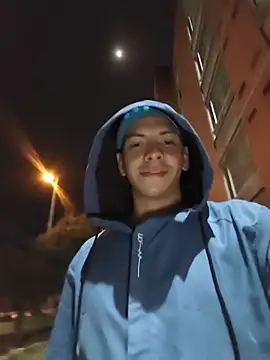 Thomasjons  online show from June 2026 05:20:01 AM