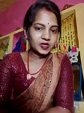 Snapshot of Hot_bbbb chatting on April 2026 05:11:01 PM Hot bbbb online show from April 2026 05:11:01 PM