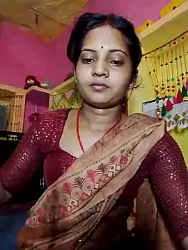 Snapshot of Hot_bbbb chatting on April 2026 06:25:01 PM Hot bbbb online show from April 2026 06:25:01 PM