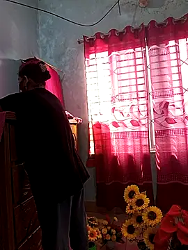 Snapshot of Cute_Faria chatting on November 2025 04:34:02 AM Cute Faria online show from November 2025 04:34:02 AM