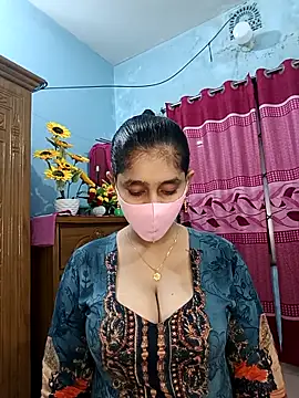 Snapshot of Cute_Faria chatting on November 2025 04:50:01 PM Cute Faria online show from November 2025 04:50:01 PM