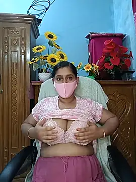 Cute Faria online show from July 2026 02:29:01 PM