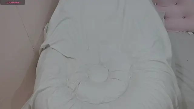 Alina MissAsian online show from October 2025 01:47:02 PM