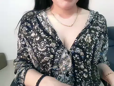 Snapshot of Hazel_Angel chatting on September 2025 02:04:02 AM Hazel Angel online show from September 2025 02:04:02 AM