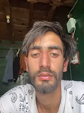 lyath3245 online show from March 2026 10:08:01 AM