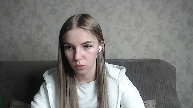 HitGyrl online show from February 2026 12:53:01 AM