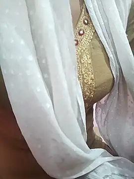 Snapshot of BILLO-RANI67 chatting on October 2025 04:01:02 AM BILLO-RANI67 online show from October 2025 04:01:02 AM