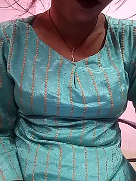 Snapshot of BILLO-RANI67 chatting on November 2025 04:21:01 AM BILLO-RANI67 online show from November 2025 04:21:01 AM