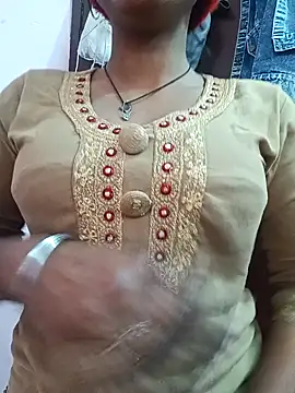 Snapshot of BILLO-RANI67 chatting on December 2025 06:19:01 AM BILLO-RANI67 online show from December 2025 06:19:01 AM