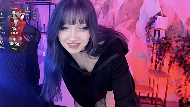 LiliLuna online show from December 2025 12:43:01 PM