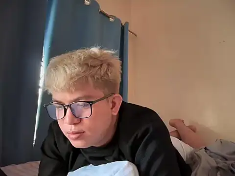 Snapshot of Fuckboii_intown chatting on April 2026 04:08:02 AM Fuckboii intown online show from April 2026 04:08:02 AM