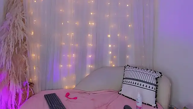 arianna cox   online show from February 2026 06:40:02 AM