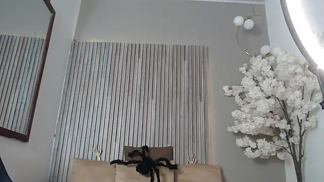 Snapshot of Michellee_20 chatting on October 2025 01:10:01 PM Michellee 20 online show from October 2025 01:10:01 PM