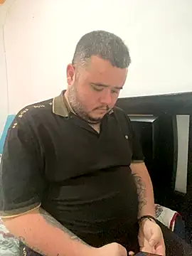 Snapshot of Chimbo-1996 chatting on October 2025 09:04:01 PM Chimbo-1996 online show from October 2025 09:04:01 PM