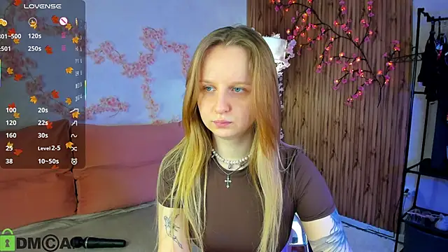 Snapshot of Rina_Panic chatting on November 2025 12:32:01 AM Rina Panic online show from November 2025 12:32:01 AM