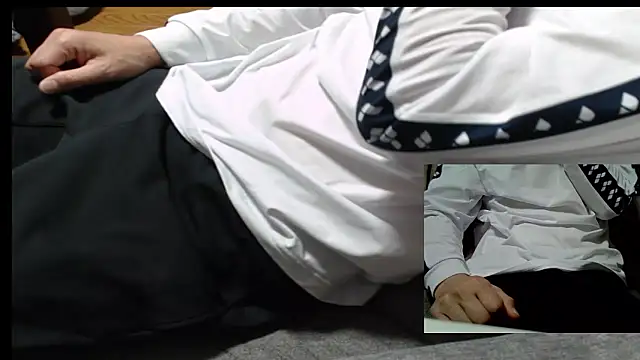 Snapshot of Yasu2000 chatting on May 2026 12:49:01 AM Yasu2000 online show from May 2026 12:49:01 AM