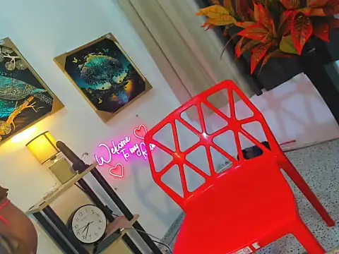 yourmochaloca69 online show from November 2025 08:03:01 PM