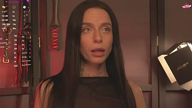 Snapshot of livia_starwars chatting on October 2025 09:21:01 PM livia starwars online show from October 2025 09:21:01 PM