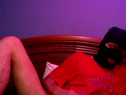 Snapshot of Sebas34_ chatting on April 2026 11:05:02 PM Sebas34 online show from April 2026 11:05:02 PM