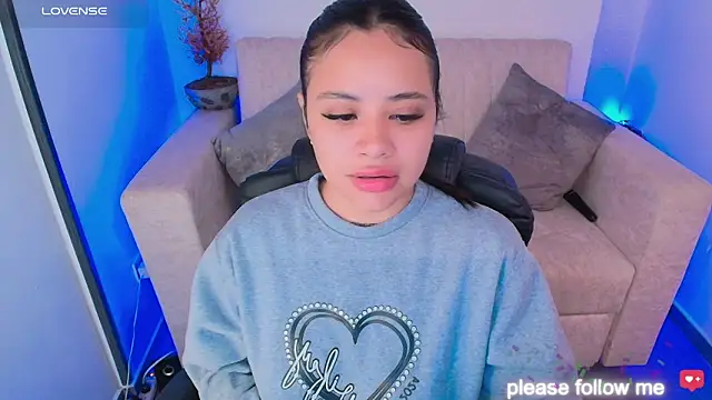 nicemiiaa7  online show from February 2026 03:03:01 AM