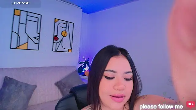 nicemiiaa7  online show from February 2026 09:33:01 PM