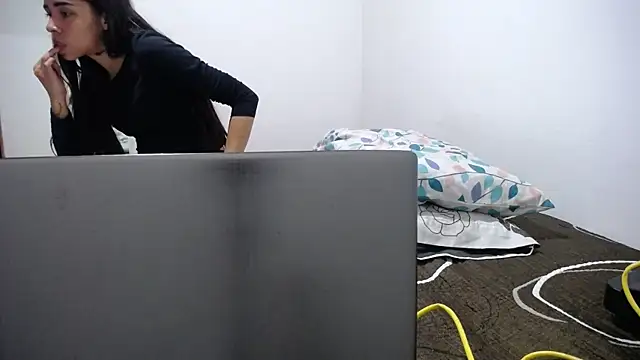 Snapshot of Candy_Grey28 chatting on October 2025 02:56:01 AM Candy Grey28 online show from October 2025 02:56:01 AM