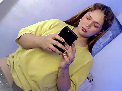 Snapshot of Sweet_angelinax chatting on March 2026 09:10:01 PM Sweet angelinax online show from March 2026 09:10:01 PM