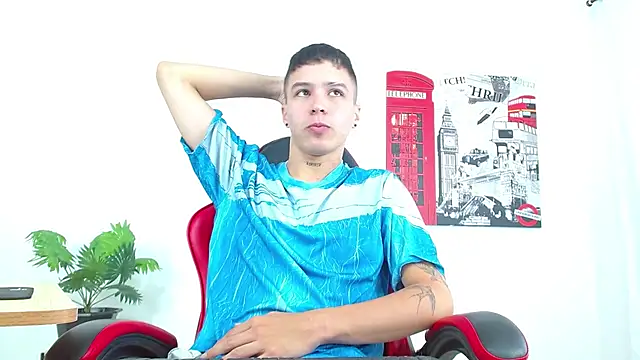 Cumandres18 online show from September 2025 02:00:02 PM