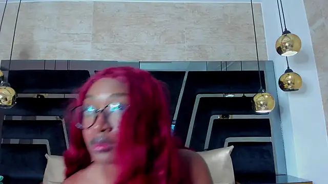 Snapshot of YallianaBrooks chatting on May 2026 12:24:02 PM YallianaBrooks online show from May 2026 12:24:02 PM