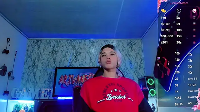 Madison Mujica online show from October 2025 11:11:01 AM