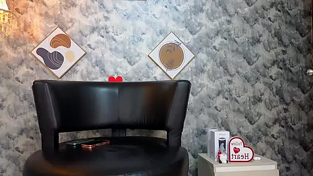 Apolo rousse1 online show from February 2026 09:34:01 PM