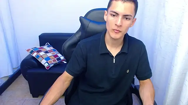 Matiius18 online show from February 2026 01:36:01 PM