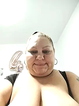 Miasmithr online show from November 2025 01:25:02 PM