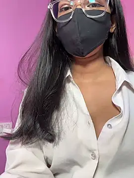Neha18 online show from June 2026 01:53:02 PM
