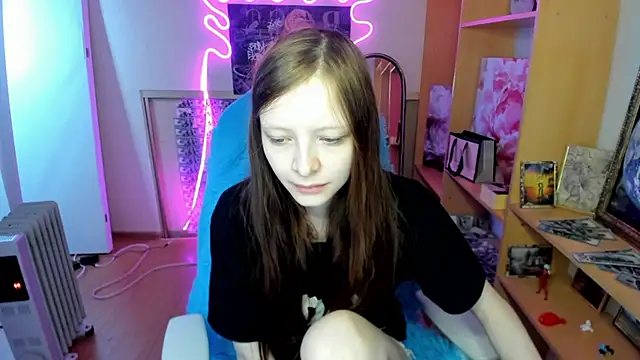 AliceHaris online show from November 2025 01:09:02 AM