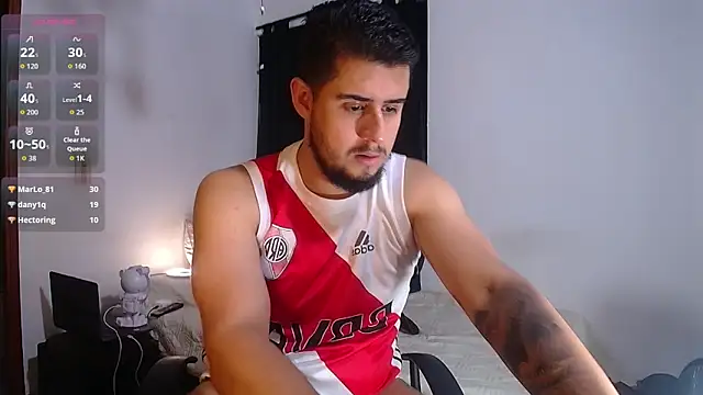 ryan evanss online show from November 2025 02:32:01 AM