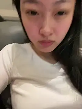 MengMeng0515 online show from February 2026 02:28:01 PM