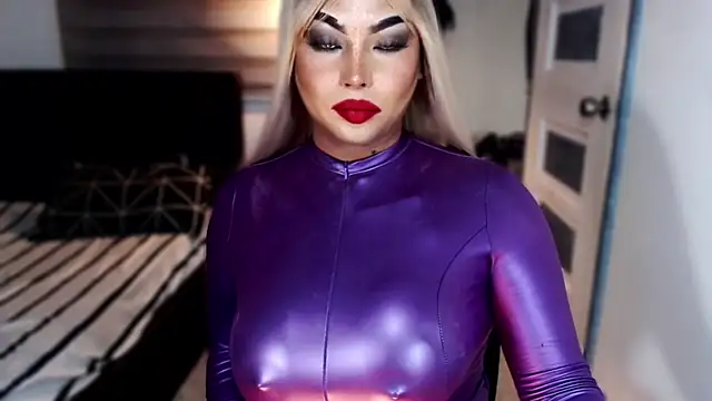 xTrixieMae online show from January 2026 09:04:02 AM