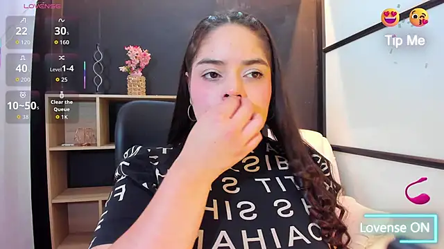 Snapshot of sunnypaytton chatting on September 2025 12:39:01 PM sunnypaytton online show from September 2025 12:39:01 PM