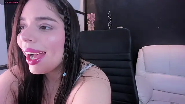 Snapshot of sunnypaytton chatting on November 2025 01:10:01 PM sunnypaytton online show from November 2025 01:10:01 PM